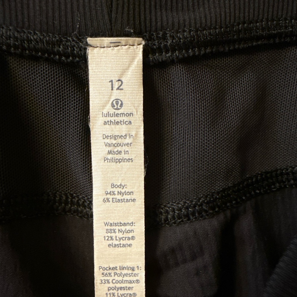Lululemon Dance Studio Crop - Picture 6 of 8